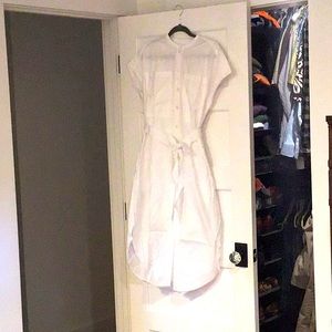 Short sleeve white poplin dress